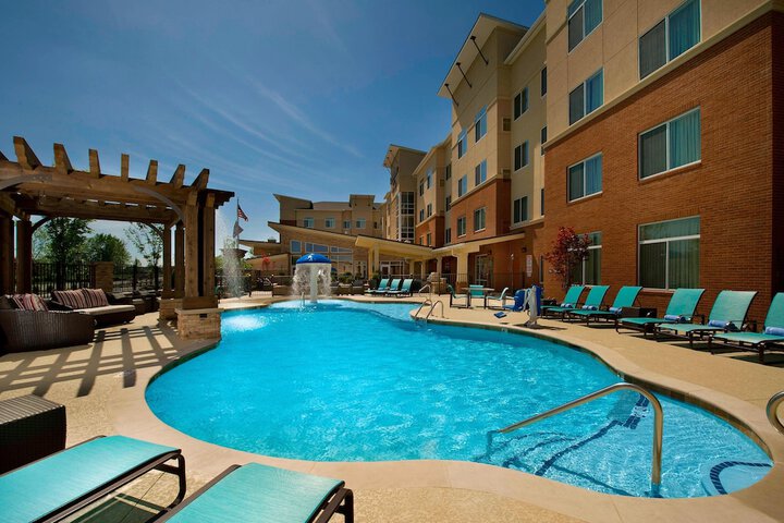 Pool 4 of 40