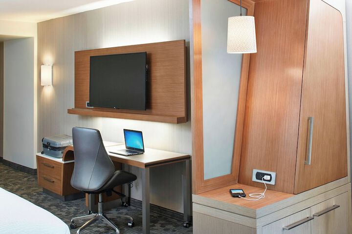 Courtyard by Marriott Lake George