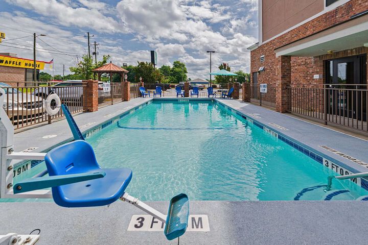 Pool 6 of 41