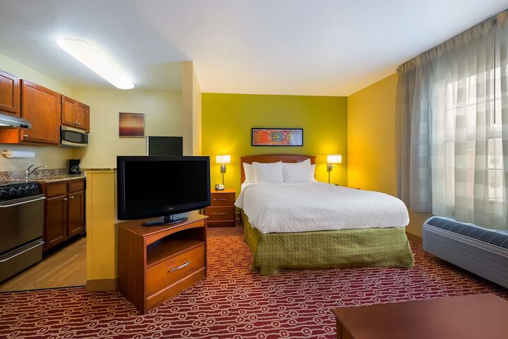 Room 23 of 53
