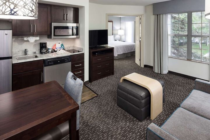 Room 16 of 26
