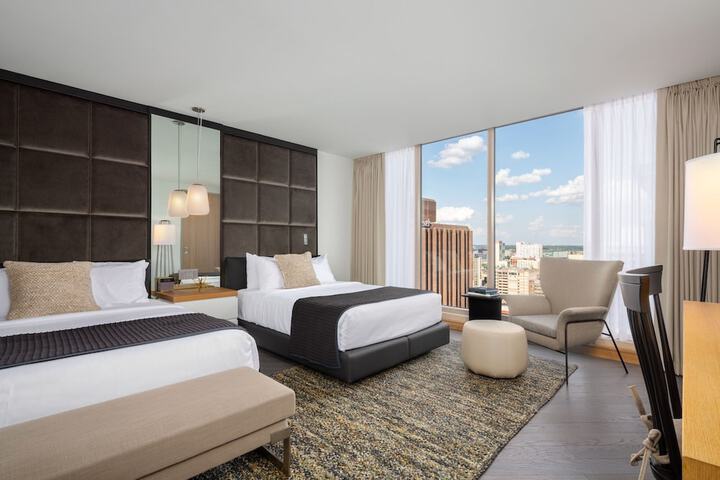 The Windsor Suites