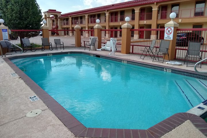 Pool 11 of 96