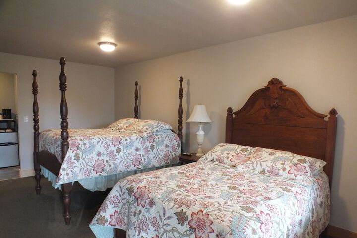 Scarborough Inn