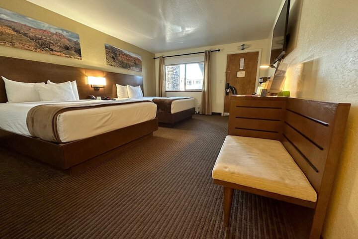 Red Feather Lodge