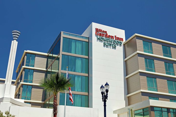 Hotel 4 of 51