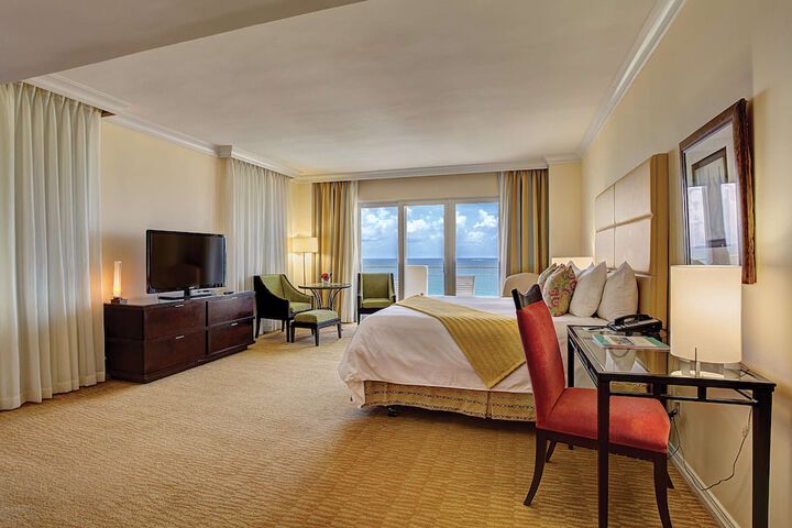 Sea View Hotel Bal Harbour, on the Ocean