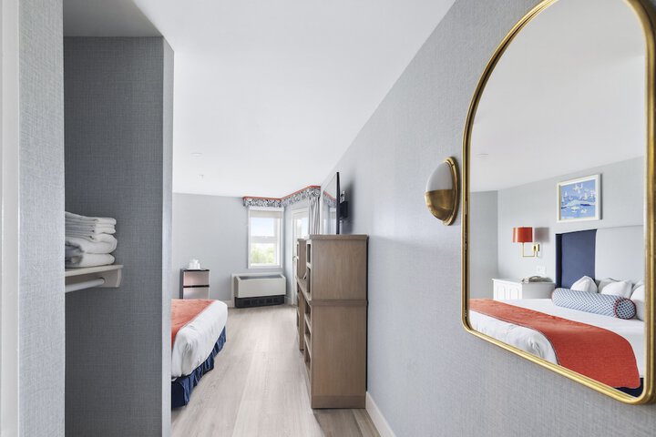 Room 74 of 137