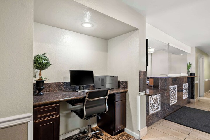 Best Western Executive Inn