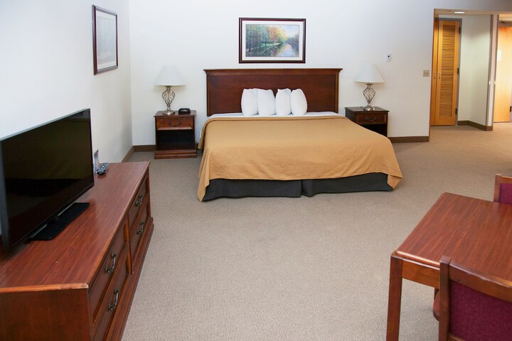 Room 14 of 34