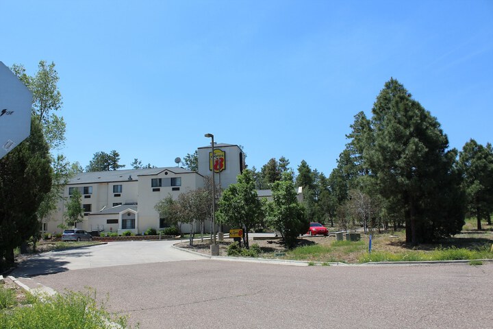 Hotel 2 of 30