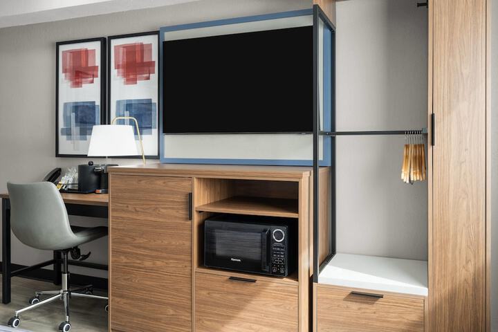 AmericInn by Wyndham Urbana / Champaign University Area