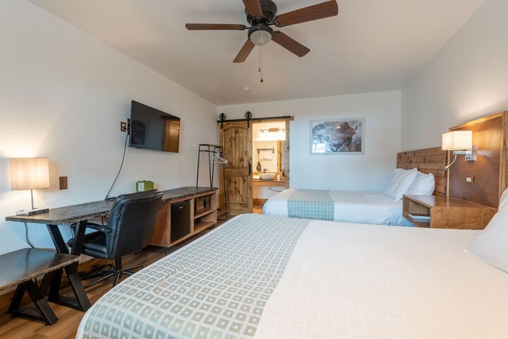 Room 9 of 14