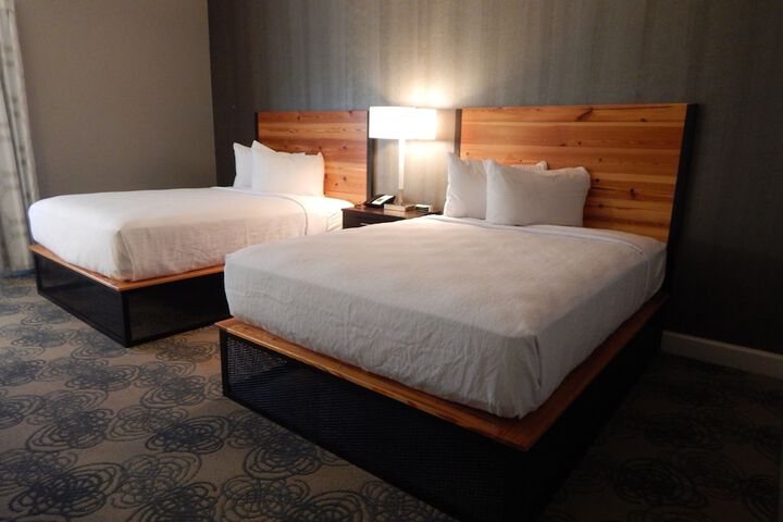 Room 8 of 44