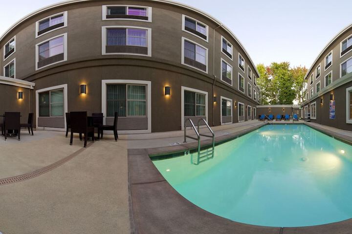 Terrace/Patio 41 of 42