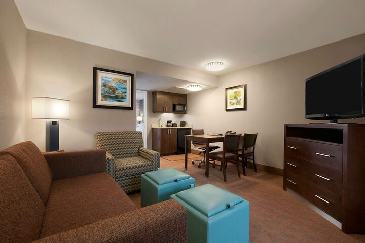 Room 10 of 35