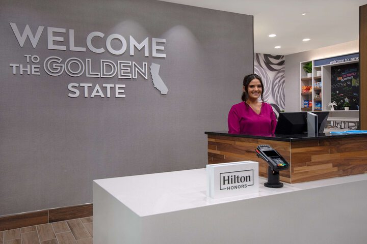 Hampton Inn & Suites Ontario Rancho Cucamonga