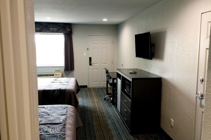 Americas Best Value Inn & Suites Mont Belvieu Houston