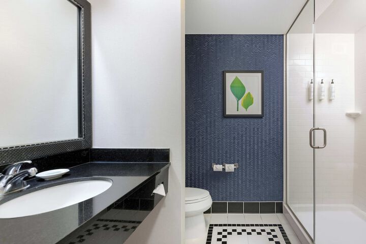 Room 8 of 13