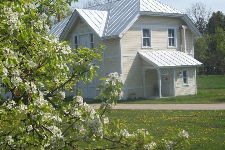 Apple Tree Lane Bed & Breakfast