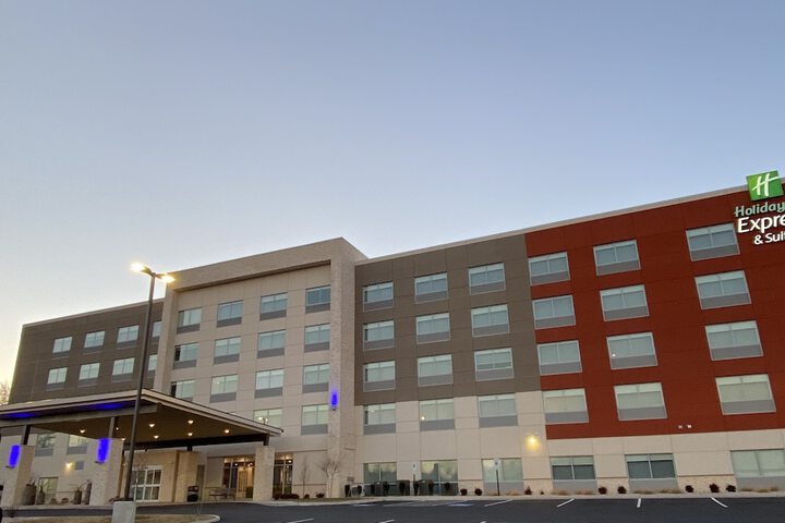 Hotel 4 of 35
