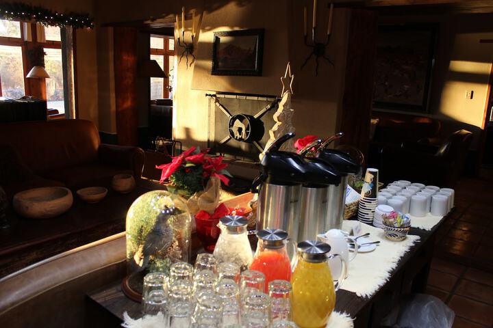 Breakfast/Coffee Service 41 of 63