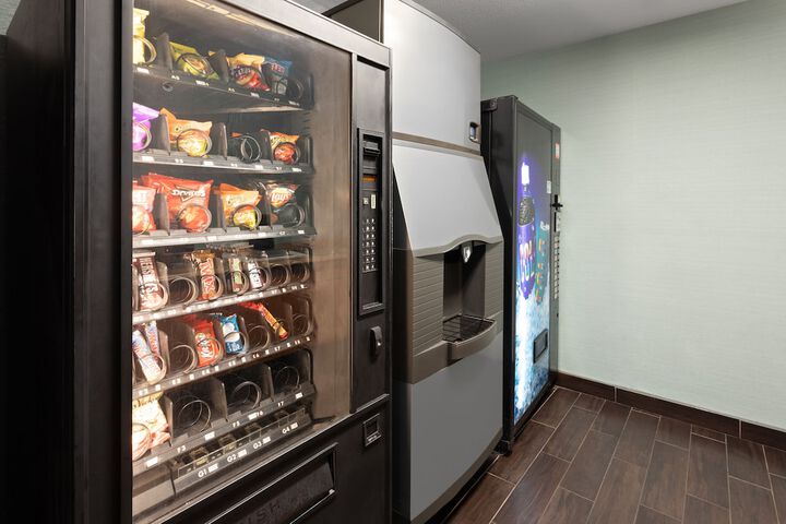 Americas Best Value Inn & Suites Racine