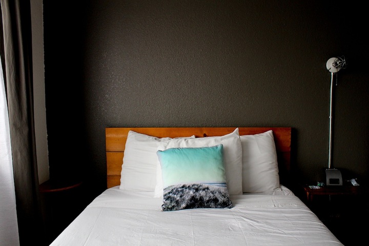 Room 44 of 147