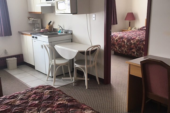 Room 12 of 36