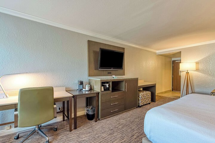 Room 78 of 150