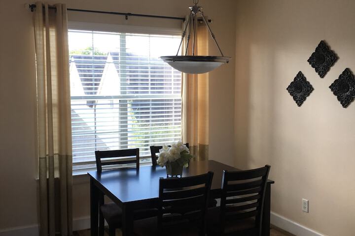 Kemah Boardwalk Inn