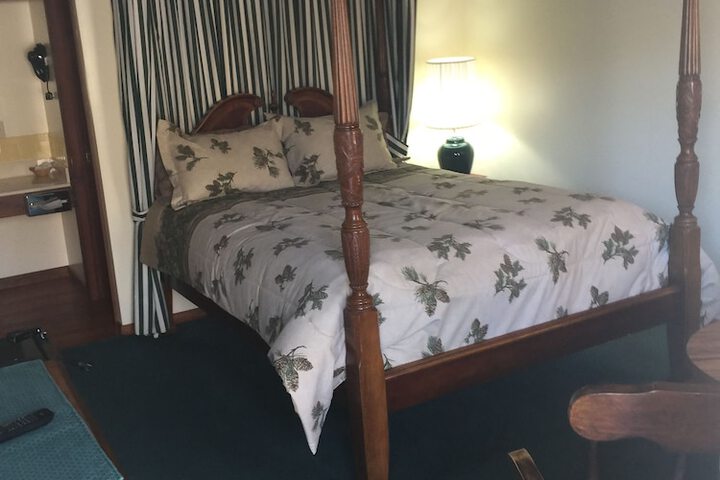 Green Valley Lodge