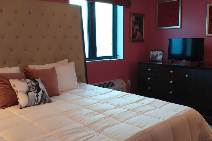 Room 14 of 21