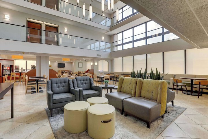 Hotel Interior 9 of 81