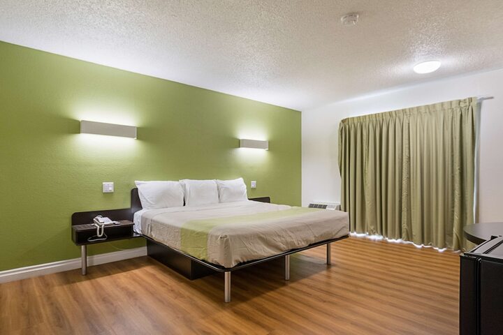Room 31 of 40
