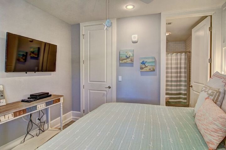 Room 22 of 43
