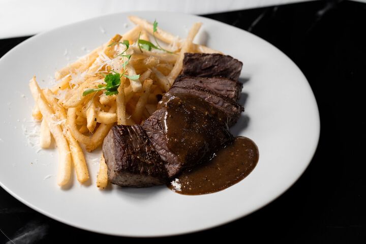 Dining 99 of 104
