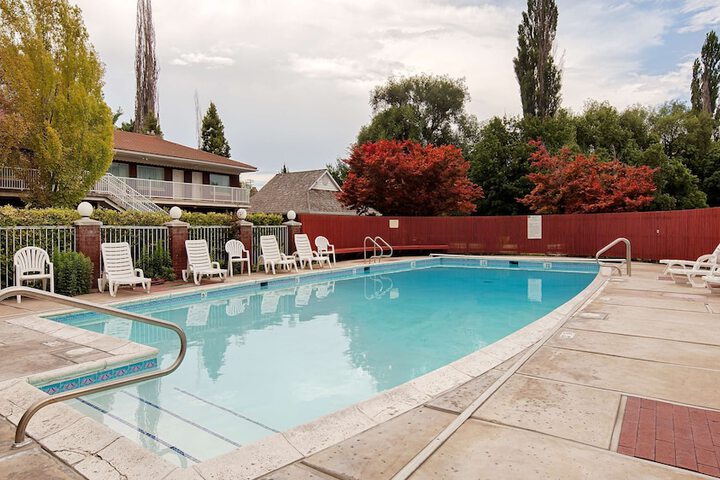 Baugh Motel SureStay Collection by Best Western