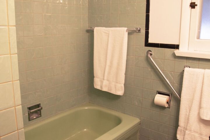 Room 171 of 215