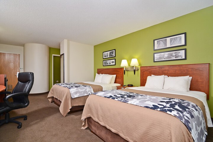 Sleep Inn & Suites Conference Center and Water Park