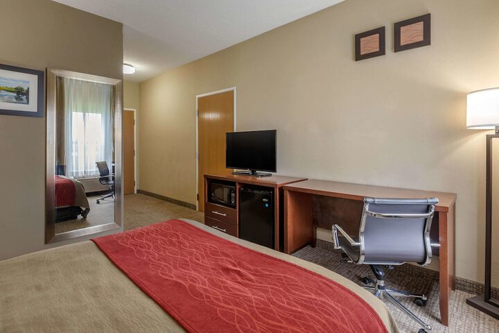 Room 13 of 38