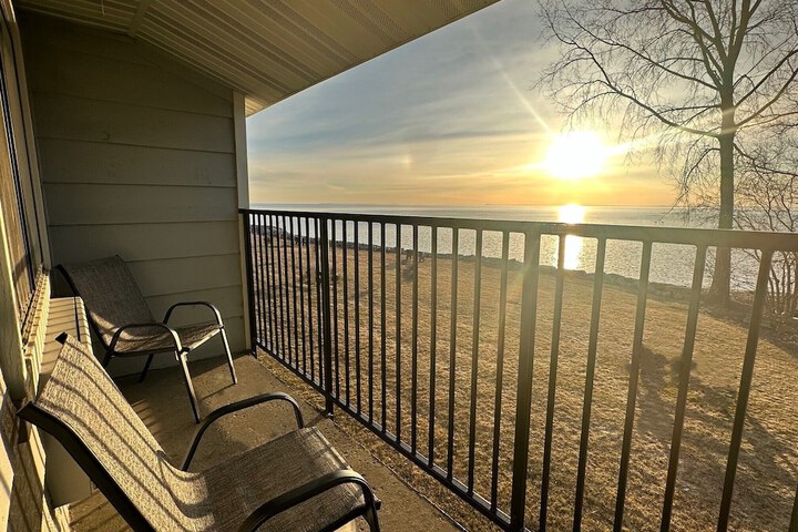 AmericInn by Wyndham Menominee
