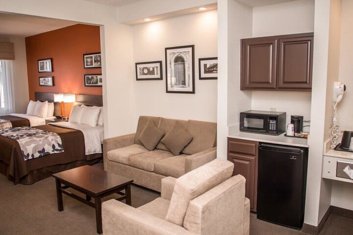 Room 13 of 29