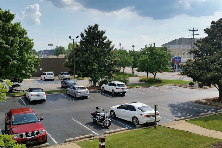 Days Inn by Wyndham Chattanooga / Hamilton Place