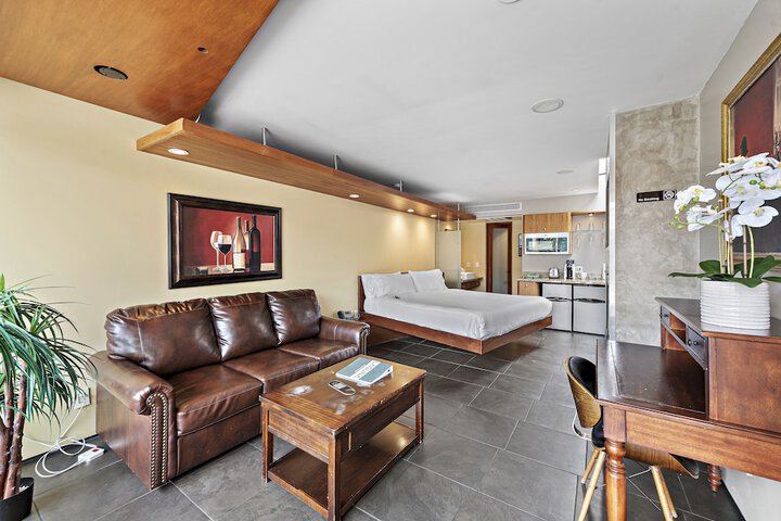 14 West Hotel