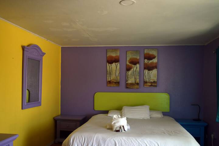 Room 10 of 47