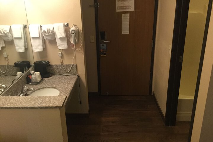 Room 11 of 41