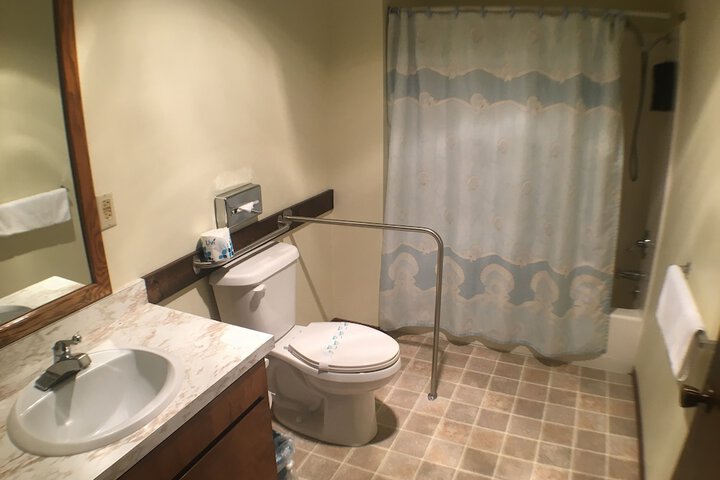 Room 8 of 30