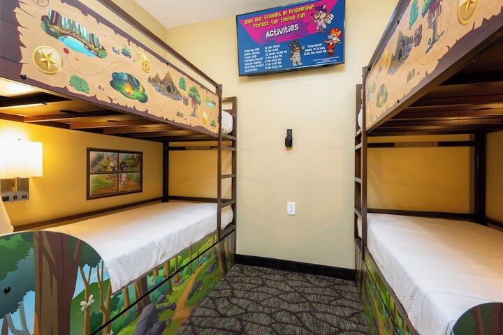 Country Cascades Waterpark Resort