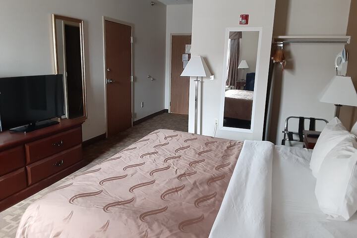 Room 27 of 75